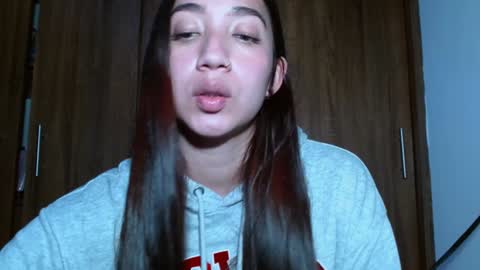 Snapshot of leanaalhub chatting on February 8, 4:36 am leanaalhub online show from February 8, 4:36 am