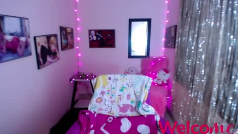 Leandra online show from February 11, 6:22 pm