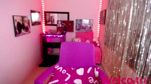 Leandra online show from March 12, 6:11 pm