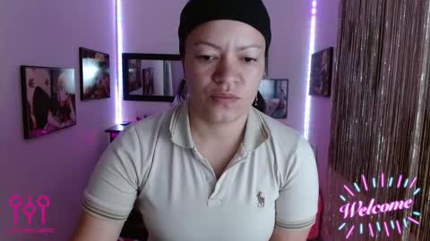 Leandra online show from September 13, 1:44 pm