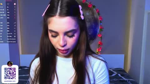 Snapshot of leandraconcatelli chatting on February 22, 7:12 pm Sophie online show from February 22, 7:12 pm