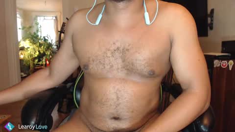 Snapshot of learoy chatting on December 10, 4:49 pm Learoy online show from December 10, 4:49 pm