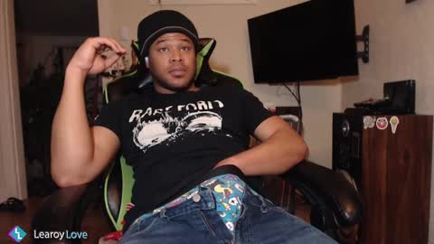 Snapshot of learoy chatting on February 19, 4:01 am Learoy online show from February 19, 4:01 am