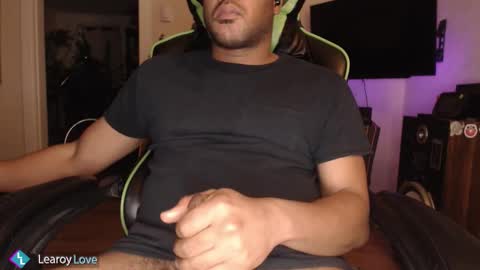 Snapshot of learoy chatting on December 22, 3:36 am Learoy online show from December 22, 3:36 am