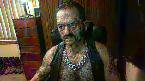 leathergreaser online show from February 4, 8:17 pm