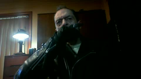 Snapshot of leathergreaser chatting on June 20, 10:01 pm leathergreaser online show from June 20, 10:01 pm