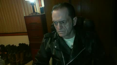Snapshot of leathergreaser chatting on June 23, 7:56 pm leathergreaser online show from June 23, 7:56 pm