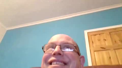 Snapshot of leatherpants68 chatting on January 7, 6:43 pm leatherpants68 online show from January 7, 6:43 pm