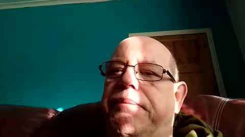 Snapshot of leatherpants68 chatting on January 12, 12:54 pm leatherpants68 online show from January 12, 12:54 pm