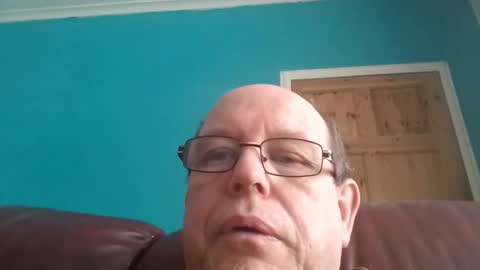 Snapshot of leatherpants68 chatting on March 29, 1:22 pm leatherpants68 online show from March 29, 1:22 pm