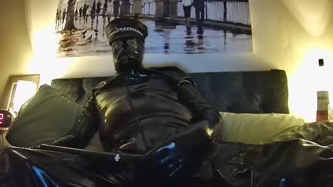 master or sir online show from February 20, 7:52 pm