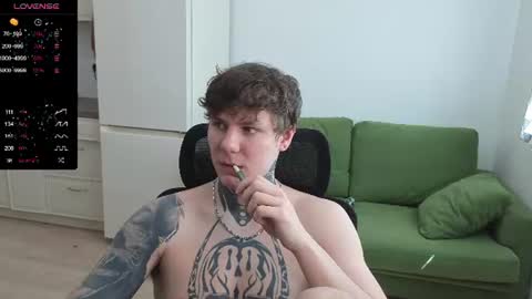 Snapshot of lechery_boy chatting on June 11, 8:45 am Lechery boy online show from June 11, 8:45 am
