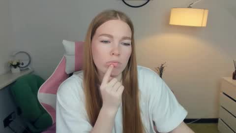 Lilly online show from November 24, 8:08 pm