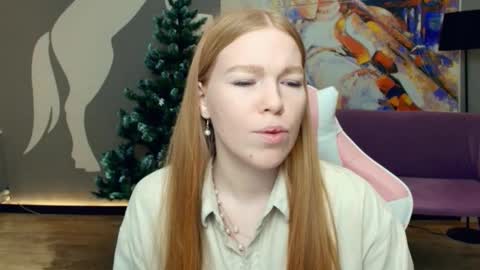 Lilly online show from December 21, 7:21 pm