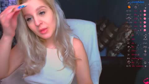 Snapshot of ledy_luck chatting on October 3, 6:32 am Veronica online show from October 3, 6:32 am