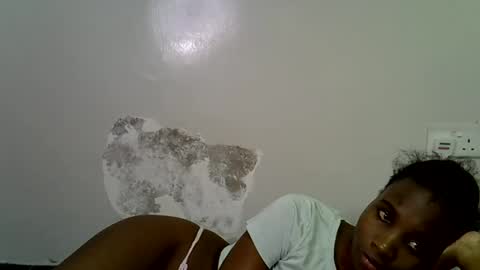 Snapshot of lee_shaz chatting on April 3, 7:34 pm lee baby online show from April 3, 7:34 pm