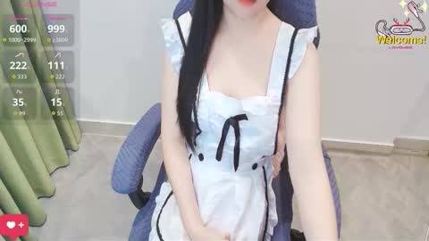 Snapshot of lee_smile chatting on February 2, 11:36 pm Lee online show from February 2, 11:36 pm