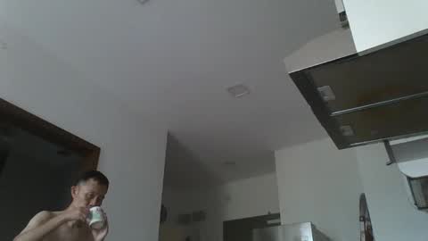 Snapshot of leeminhao chatting on March 9, 2:29 am leeminhao online show from March 9, 2:29 am