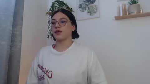 leena_rosee online show from July 9, 5:50 pm