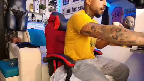 leenar_key online show from February 14, 11:40 am