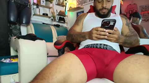 leenar_key online show from April 23, 3:25 pm