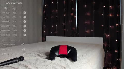 Emily  pvt open ONLY WITH EXTRA TIPS online show from December 11, 6:47 am