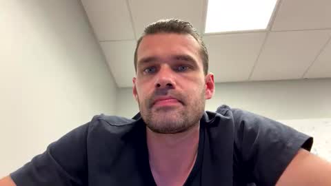 leexxx_69 online show from November 5, 9:26 pm