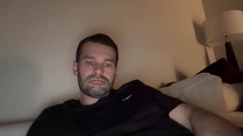 leexxx_69 online show from November 23, 3:28 am