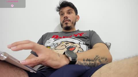 Alejandro online show from December 4, 2:42 am