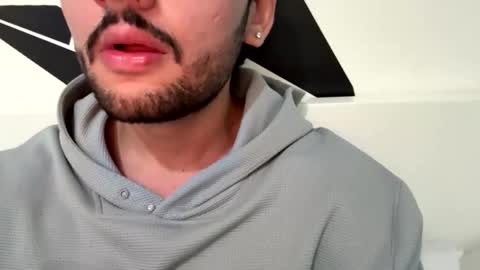 Snapshot of lehderu chatting on February 13, 2:40 am lehderu online show from February 13, 2:40 am