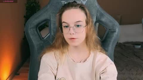 Snapshot of leiamurphy chatting on May 24, 12:54 pm Leia online show from May 24, 12:54 pm
