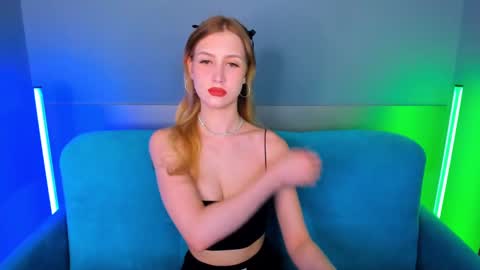 leiawow online show from March 4, 8:57 am