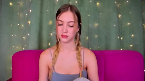 leiawow online show from October 30, 8:49 am