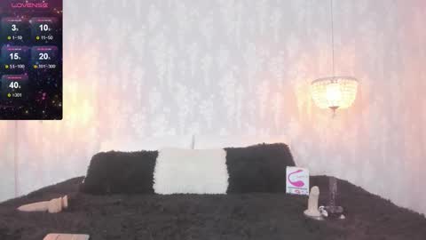 LEIGH ANGELS online show from October 25, 9:53 pm