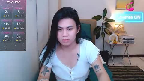 Snapshot of leighcortesi chatting on June 24, 3:11 pm Cailey online show from June 24, 3:11 pm