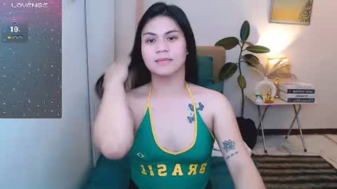 Snapshot of leighcortesi chatting on June 25, 4:11 pm Cailey online show from June 25, 4:11 pm