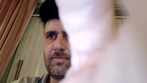 leightimmins001 online show from November 29, 8:12 pm