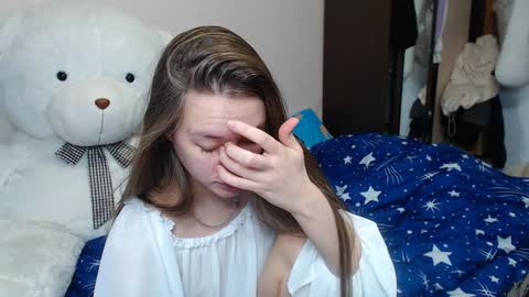 leila_bambi_ online show from January 27, 9:11 pm