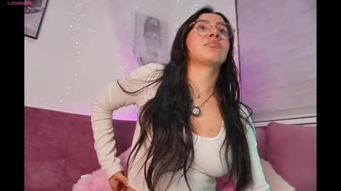 Leila online show from September 23, 3:04 pm