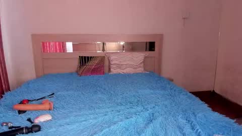 leila_sweetie online show from March 9, 5:55 am