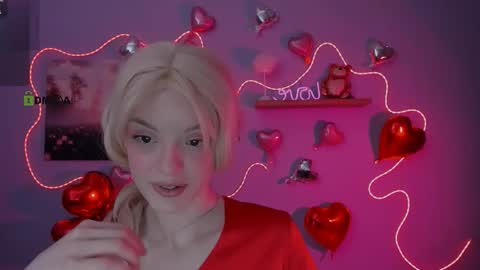 leila_viper_ online show from February 14, 9:33 pm