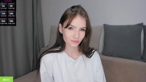 leiladream online show from September 19, 4:14 am