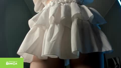 leiladream online show from May 18, 4:46 pm