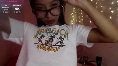 Snapshot of leilaebony_ chatting on September 17, 12:40 pm leilaebony_ online show from September 17, 12:40 pm