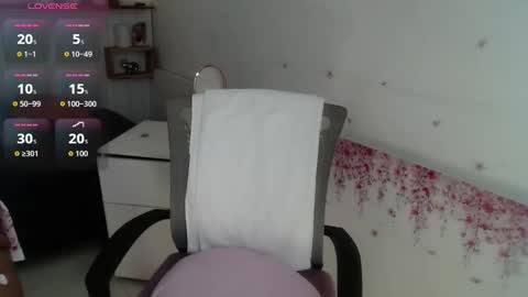 Snapshot of leilaebony_ chatting on September 19, 12:39 pm leilaebony_ online show from September 19, 12:39 pm