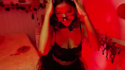 Snapshot of leilaebony_ chatting on October 19, 2:07 pm leilaebony_ online show from October 19, 2:07 pm