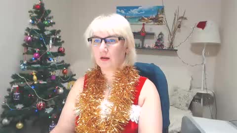 Leila Kinky online show from December 25, 11:33 am