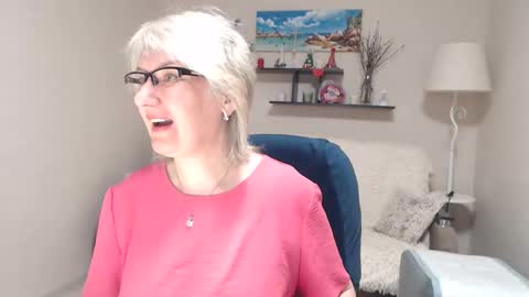 Snapshot of leilamays chatting on April 30, 3:24 am Leila Kinky online show from April 30, 3:24 am