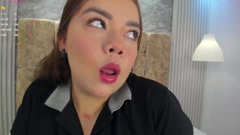 leilapons online show from January 16, 5:39 pm