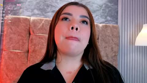 leilapons online show from April 15, 7:43 pm